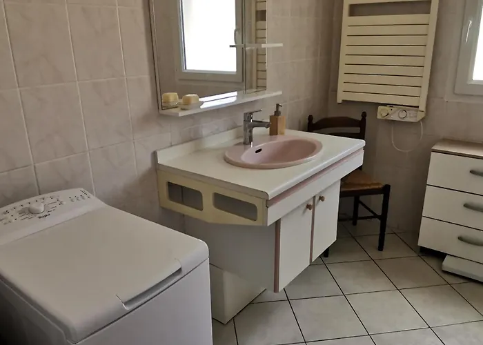 Holiday home Maison Renovee Proche Et Foret, Ideale Pour 6 Personnes - Fr-1-194-351